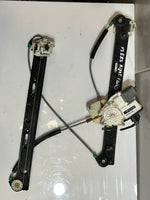 Load image into Gallery viewer, 2004-2007 BMW X3 E83 Front RIGHT Door Window Regulator With Motor 7083011 OEM