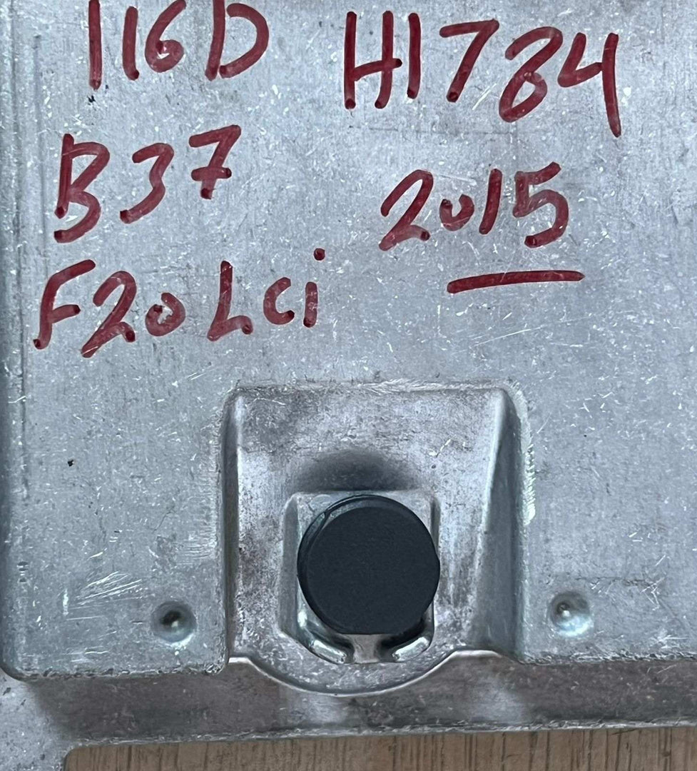 BMW 1 Series F20 F21, 5 Series F10 2.0d Engine Control Unit ECU 8587952 OEM