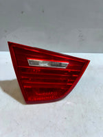Bild in die Galerieansicht laden, 2008-2011 BMW 3 Series E90 and E91 328i REAR Tail Light SET LED 7154156 7154155