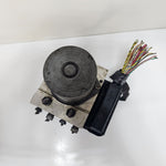 Bild in die Galerieansicht laden, 2000-2006 BMW X3 E83 ABS Pump Control Module 6773012 USED