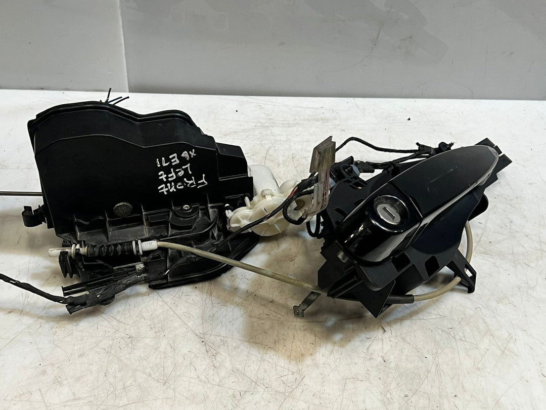 BMW X6 E71 Front Left SIDE Door Lock Actuator 7318409 OEM