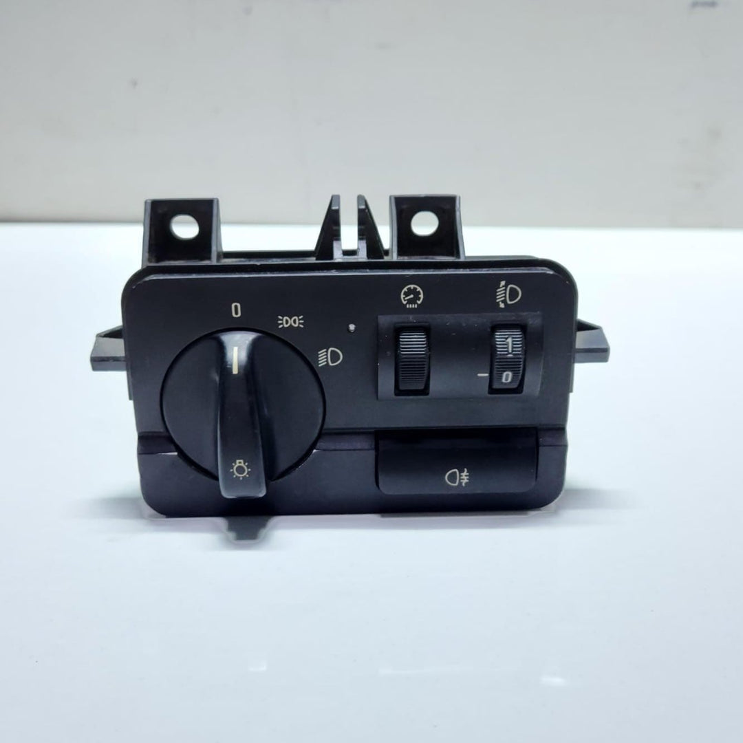 1999-2003 BMW 3 Series Headlight Switch 6901428 3 Series E46 OEM