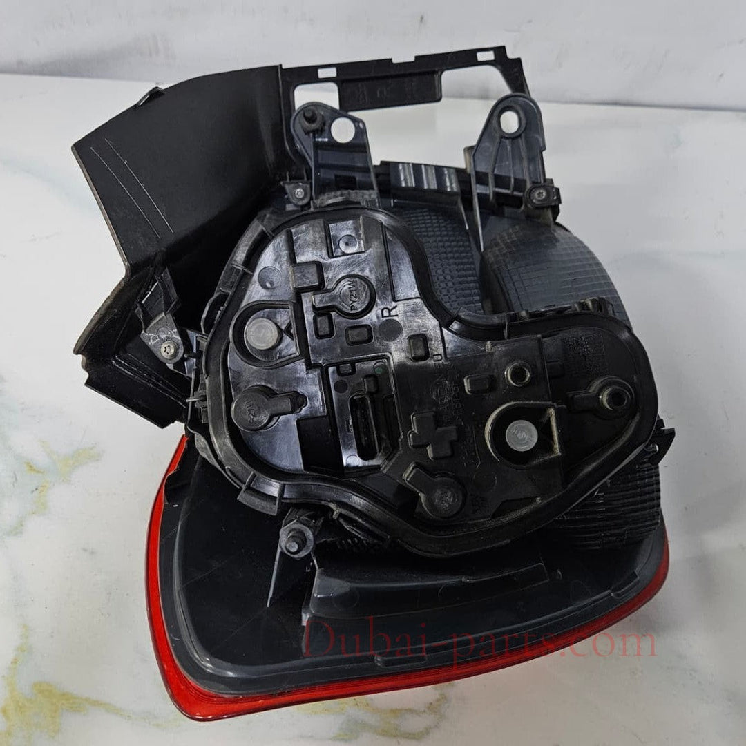 OEM BMW 1 Series F20 LCI Tail LAMP Right Tail-light Turn Indicator 7241544