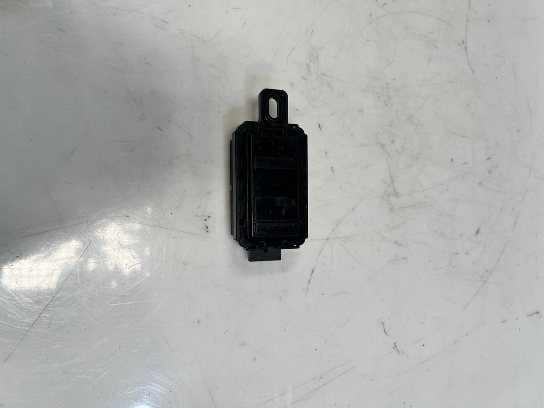 BMW 530i G42 G20 LCI G05 G06 G80 M3 xDrive Radio Remote Control Receiver 7928682