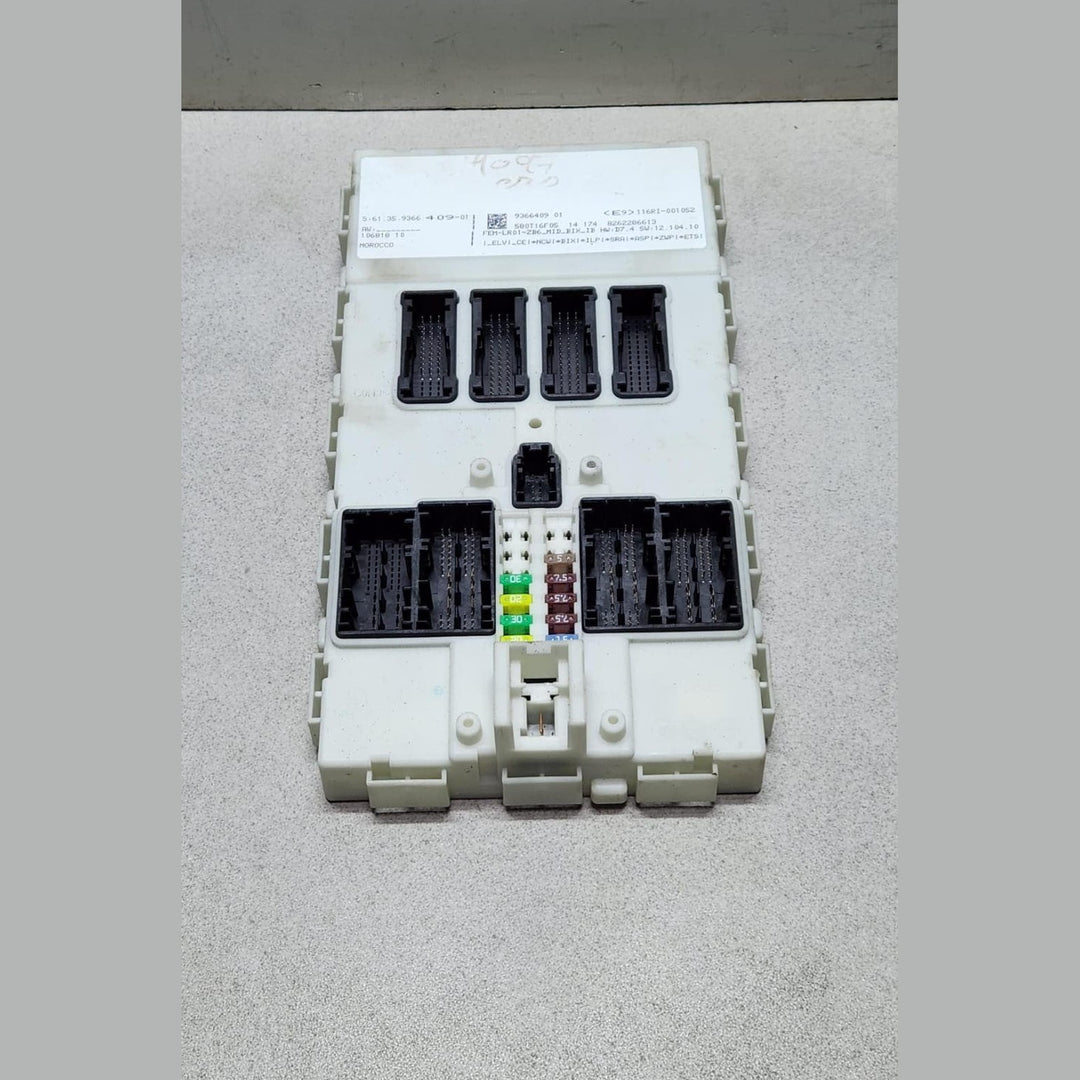 2012-2015 BMW 118i Engine Control Unit 8638198 F20 F30 OEM