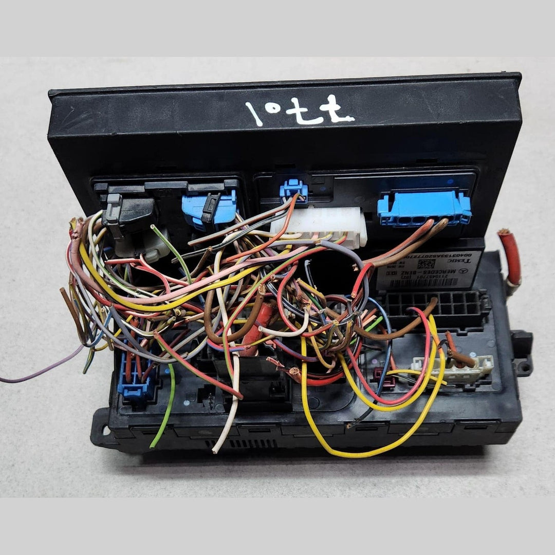 2003-2009 Mercedes-Benz E320 Front Sam Control Unit Fuse Box Module 2115457701