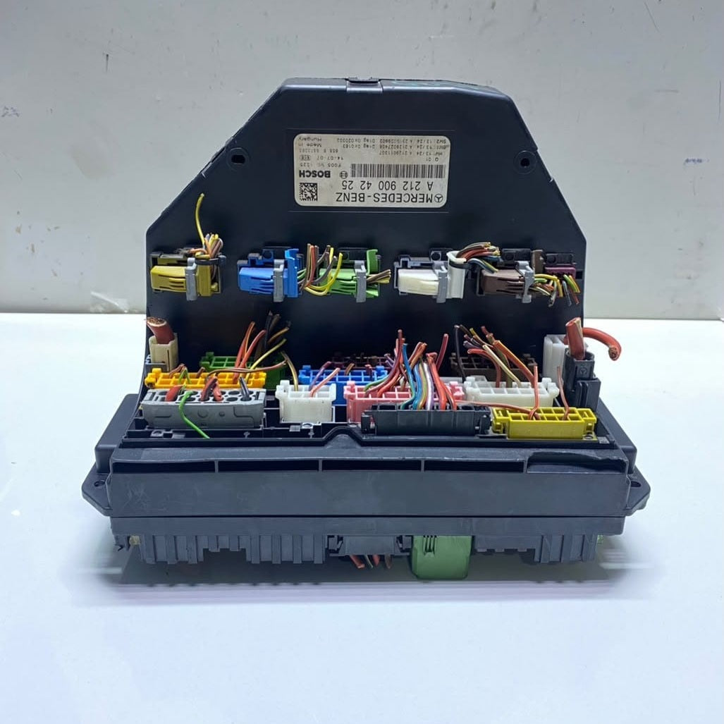 Mercedes-Benz Sam Control Module Front Fuse Box A2129004225 E-Class W212 OEM