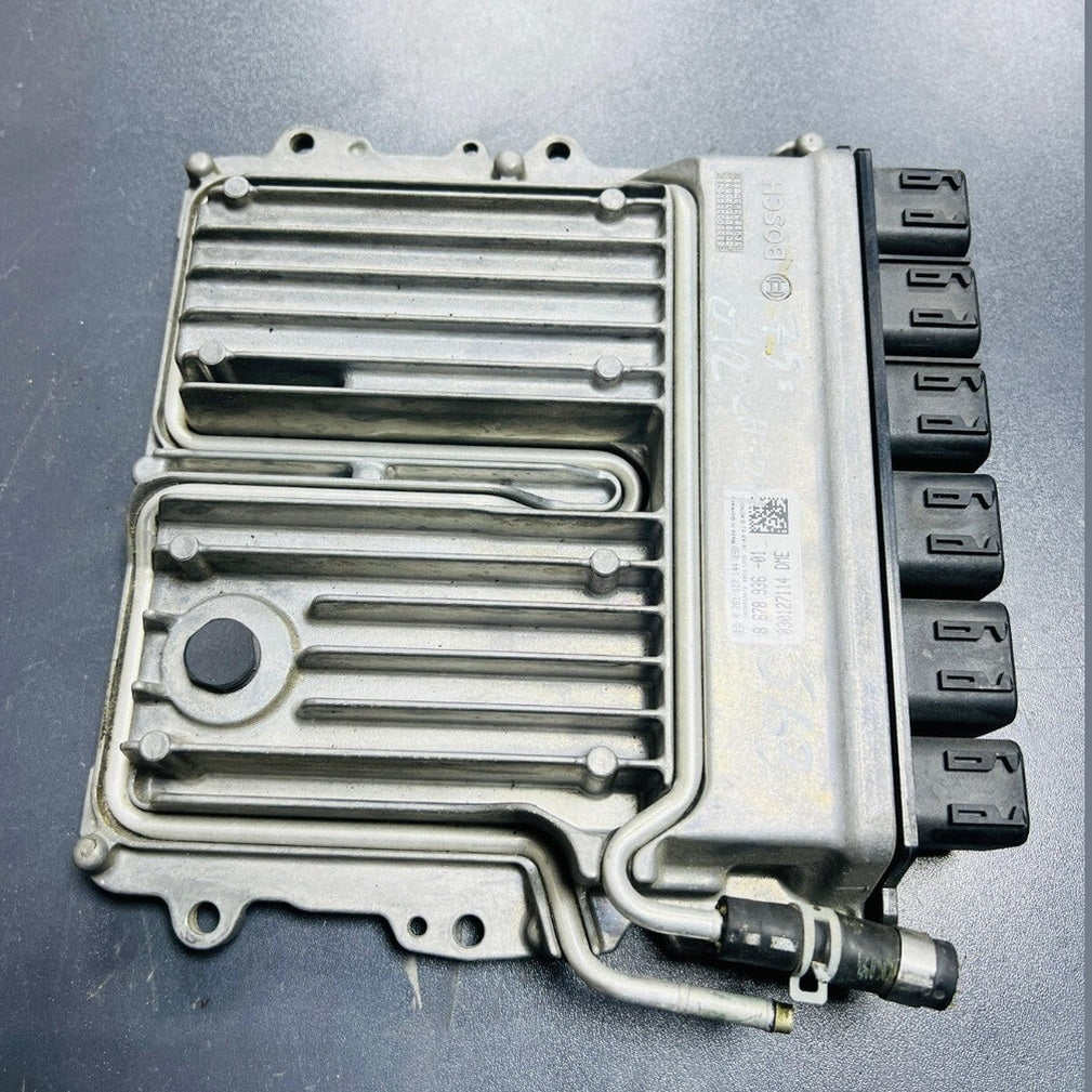 2014-2019 BMW 750i M550iX G11 G12 G30 ECM Brain Box 4.4L TWIN TURBO 8678936-01