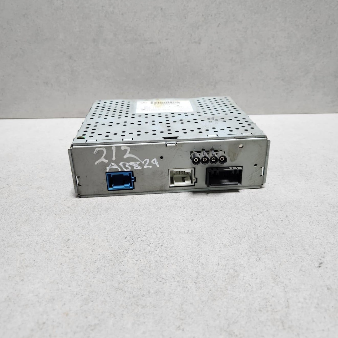 Benz Tv Tuner A2128704389 W212 E-Class and W204 C-Class