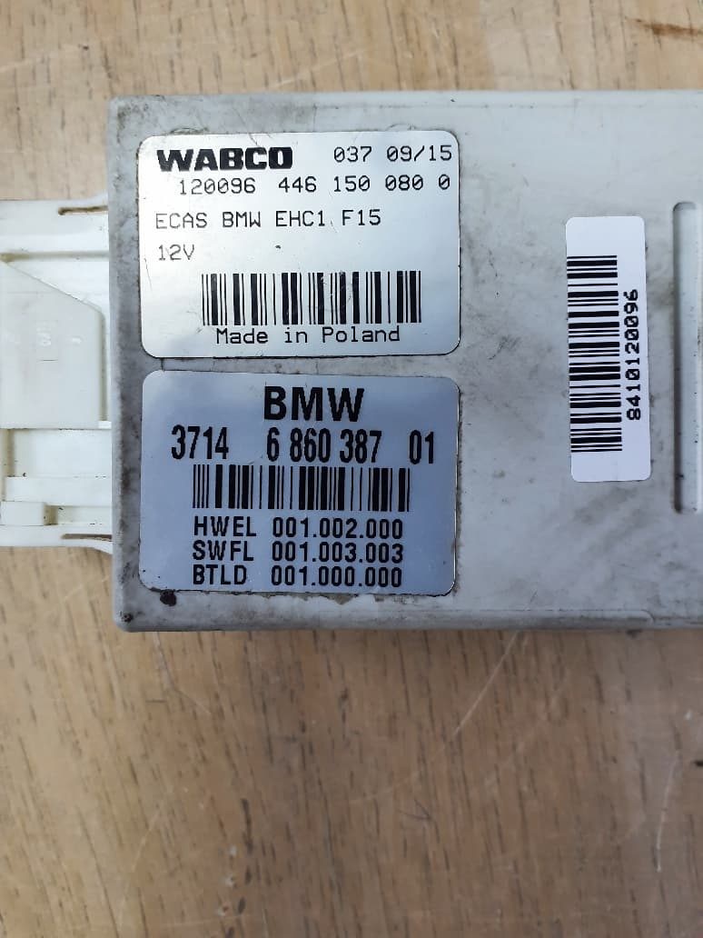 2013-2018 BMW X5 Air Suspension Control Unit 6860387 F15 and X6 F16
