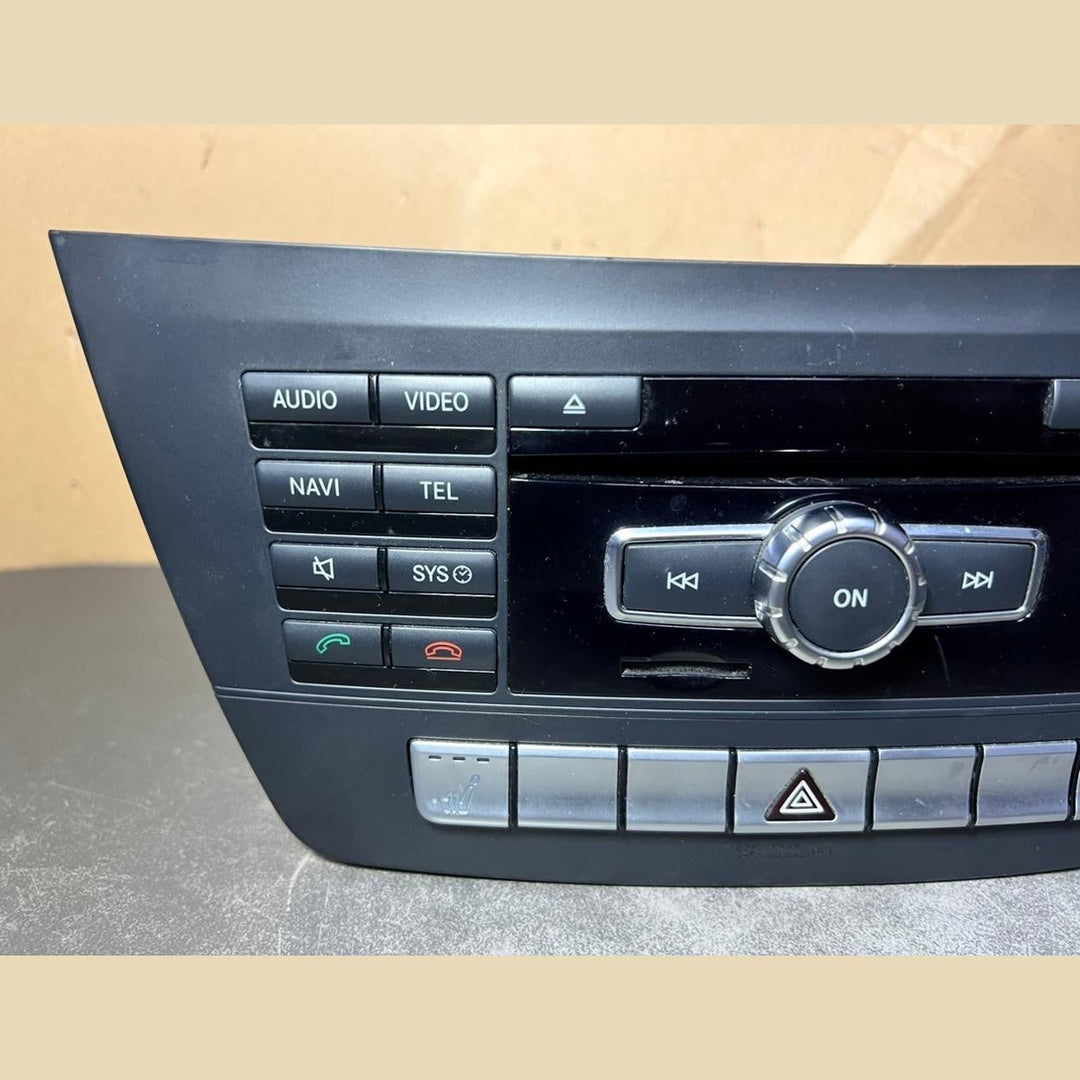 Mercedes W204 Navigation Command Radio Audio Head Unit CD Player A204 9006308