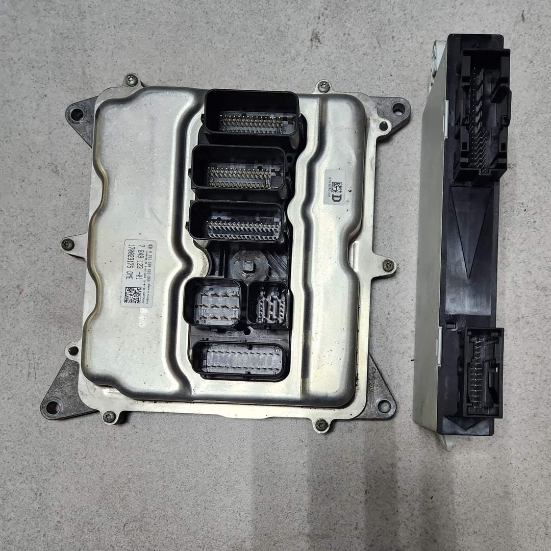 2011-2013 BMW 535i F10 F20 F30 N20 Engine Control Module DME ECU Set 7649123 OEM
