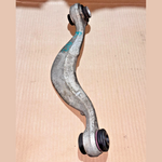 قم بتحميل الصورة إلى عارض الصور، BMW  OEM 5  G30 6  G32 G14 7  G12 CONTROL ARM RUBBER BUSHING RIGHT 6861116
