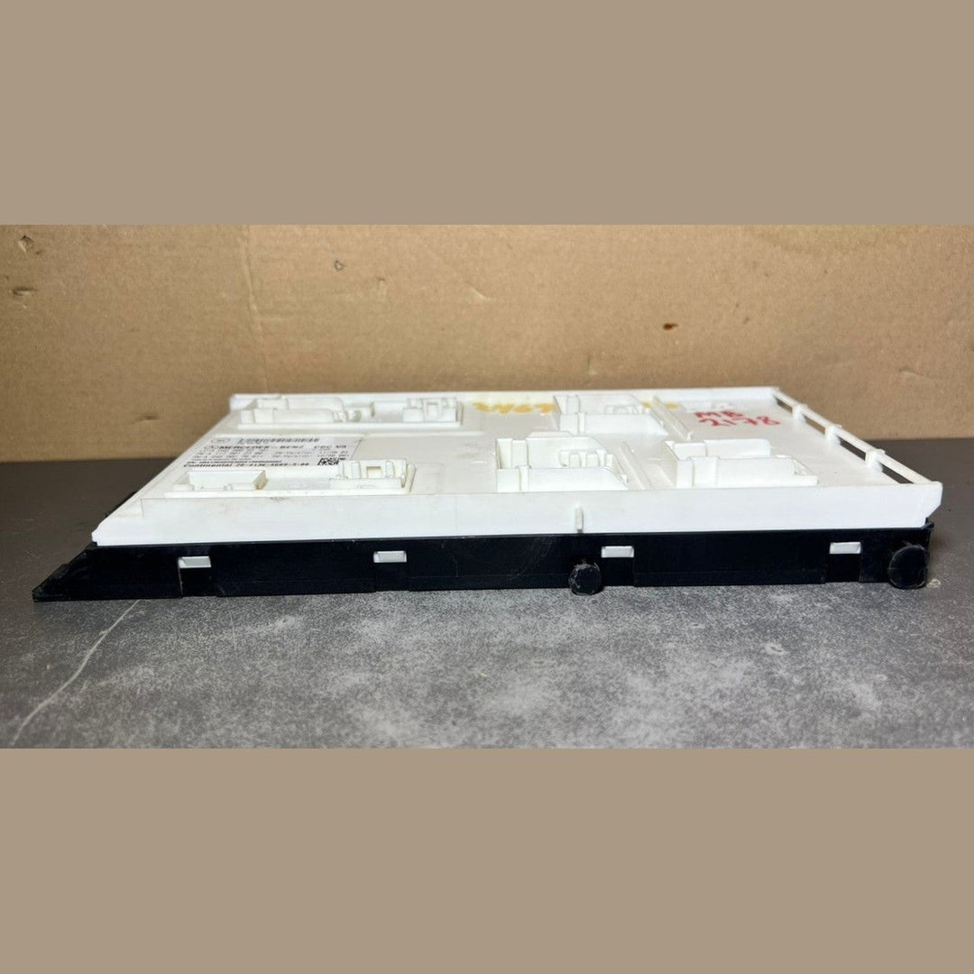 Mercedes W246 CLA B-Class Front SAM Body Control Module Unit A246 9008510 OEM