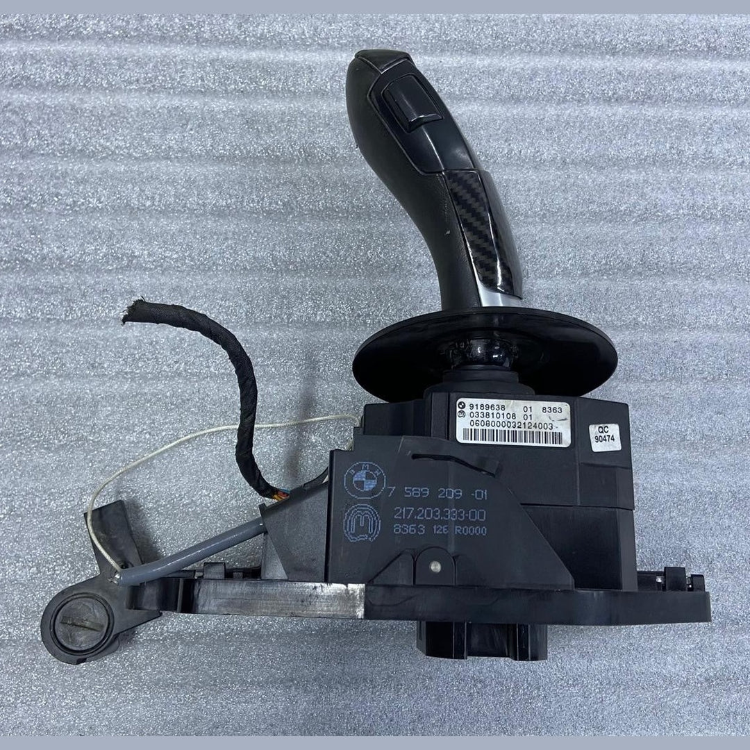OEM BMW E60 E63 E64 650i AUTO SPORT FLOOR GEAR SHIFTER SELECTOR SHIFT 7589209
