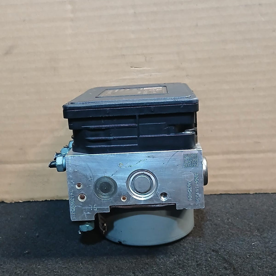 BMW F30 3 Series Anti-Lock ABS Brake Pump Module Assembly Unit 6869726