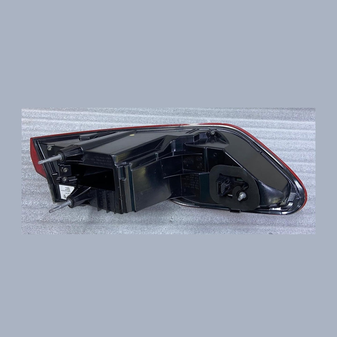OEM BMW G02 M F98 Rear Light in the Side Panel Right Side 7409396