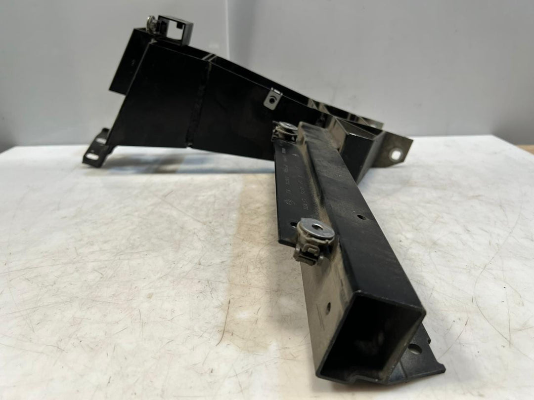 2015 BMW X3 F25 RADIATOR Front Reinforcement Support Bar BRACKET 7210500 OEM
