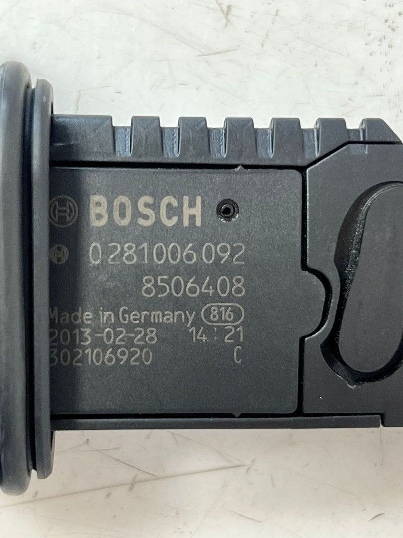 BMW 1 2 3 4 Series F models Mass Air Flow Sensor 8506408 OEM