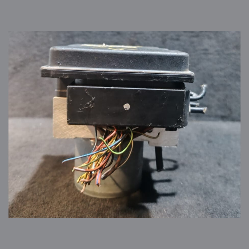 OEM BMW X1 E84 ANTI BREKING SYSTEM  PUMP HYDRAULIC WITH ECU  6795186