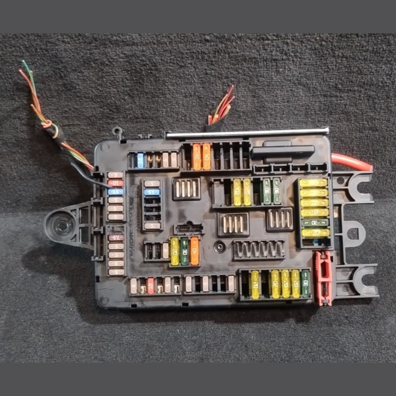BMW F20 F21 F30 F31 F32 F33 REAR POWER DISTRIBUTION FUSE BOX MODULE P/N 9337880