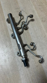 قم بتحميل الصورة إلى عارض الصور، BMW F10 M5 S63N Fuel Rail Petrol High Pressure Injection Tube Cyl. (5) 7599868