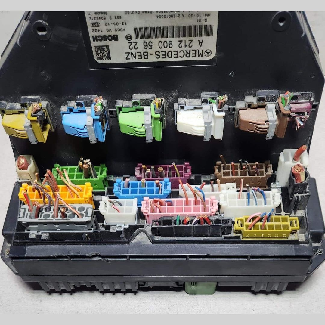 Mercedes-Benz C W204 Control Module Unit Sam Fuse Box A2129005622 