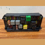 Bild in die Galerieansicht laden, 2009-2016 Mercedes-Benz E-Class Sam Control Unit A2129008507