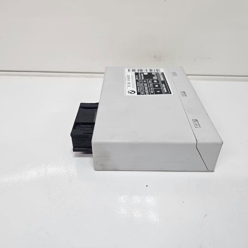 OEM BMW E60 E63 E70 E71 Comfort Keyless Passive Access Control Module 9134707