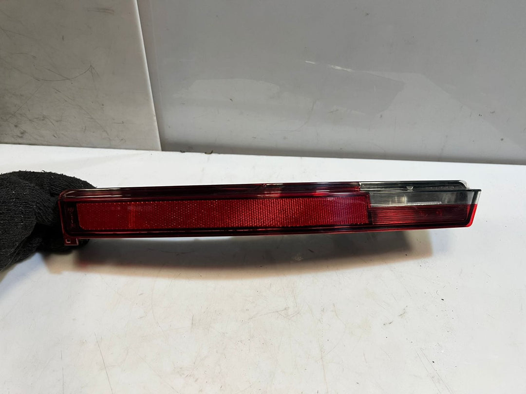 2025 BMW xDrive40 xDrive50 Rear RED TAIL Light Led Bumper BRACKET 7953780 OEM