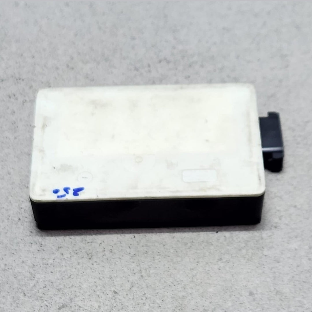 Mercedes W205 C300 Bumper Blind Spot Radar Distance Sensor Module A0009052511