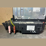 Bild in die Galerieansicht laden, Mercedes W221 S-Class Front Fuse Relay Box SAM Control A221 5403150  A2215402862