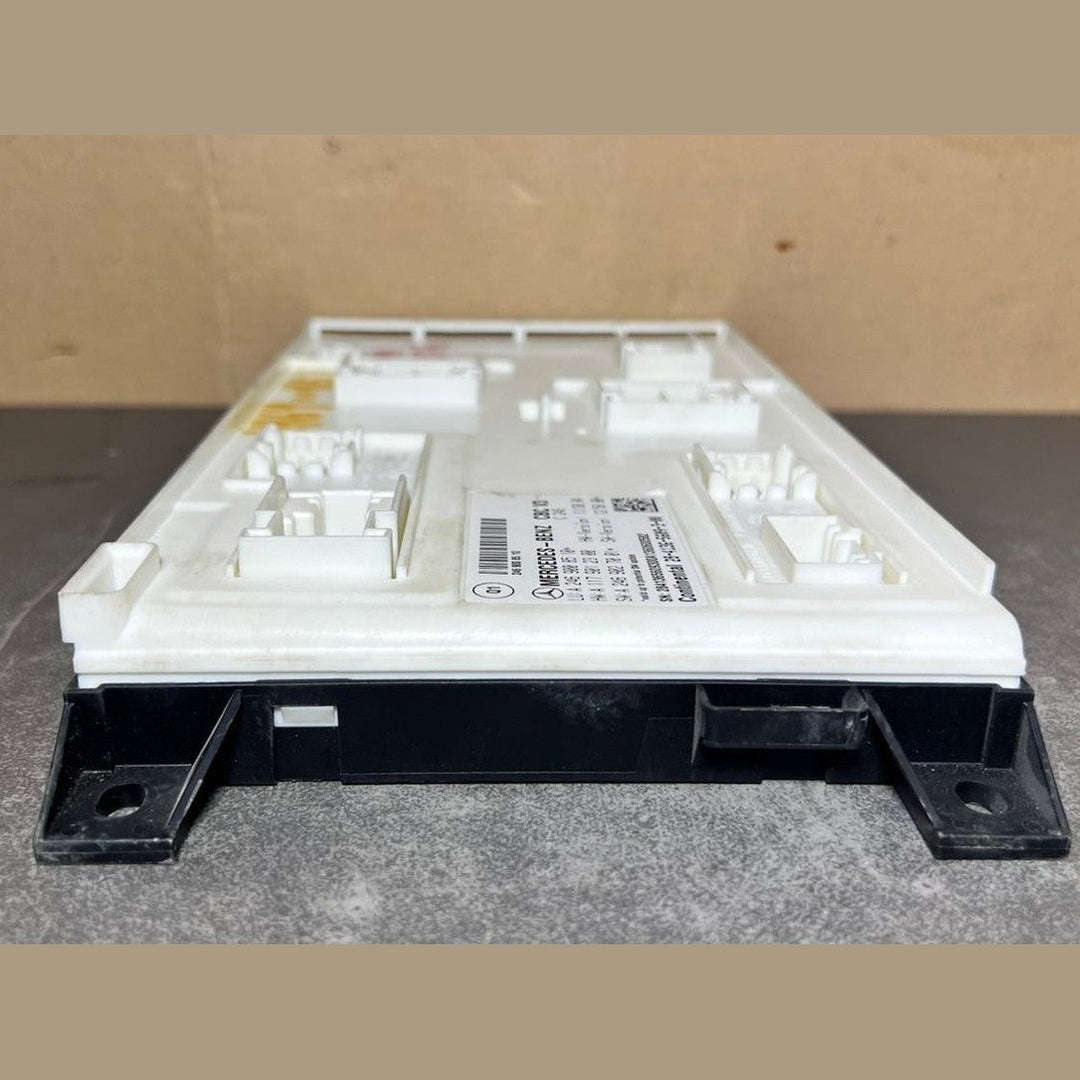 Mercedes W246 CLA B-Class Front SAM Body Control Module Unit A246 9008510 OEM