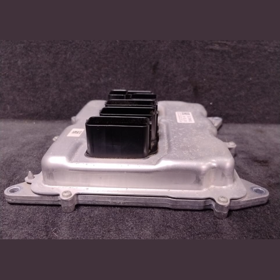 8617551  BMW 3 SERIES F30 F31 F10 320i N20 B20B COMPLETE ECU FEM WITHOUT KEY
