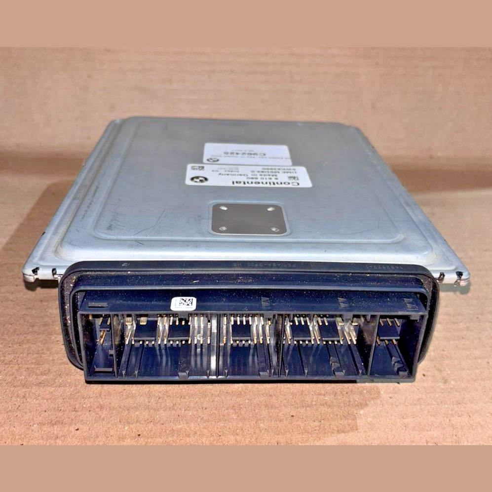 BMW 5 SERIES F02  F10 550I N63 ENGINE CONTROL UNIT  ECU KIT WITH KEY  8610680