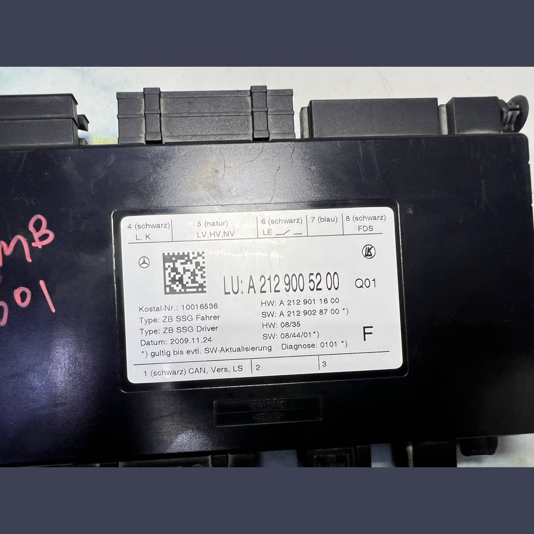Mercedes W212 E-Class Front Driver Side Seat Control Module A212 9005200 OEM