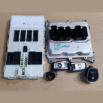 Bild in die Galerieansicht laden, BMW F30 320i F32  F32 120i 320i N20 ENGINE CONTROL Unit ECU SET DME - 8631725