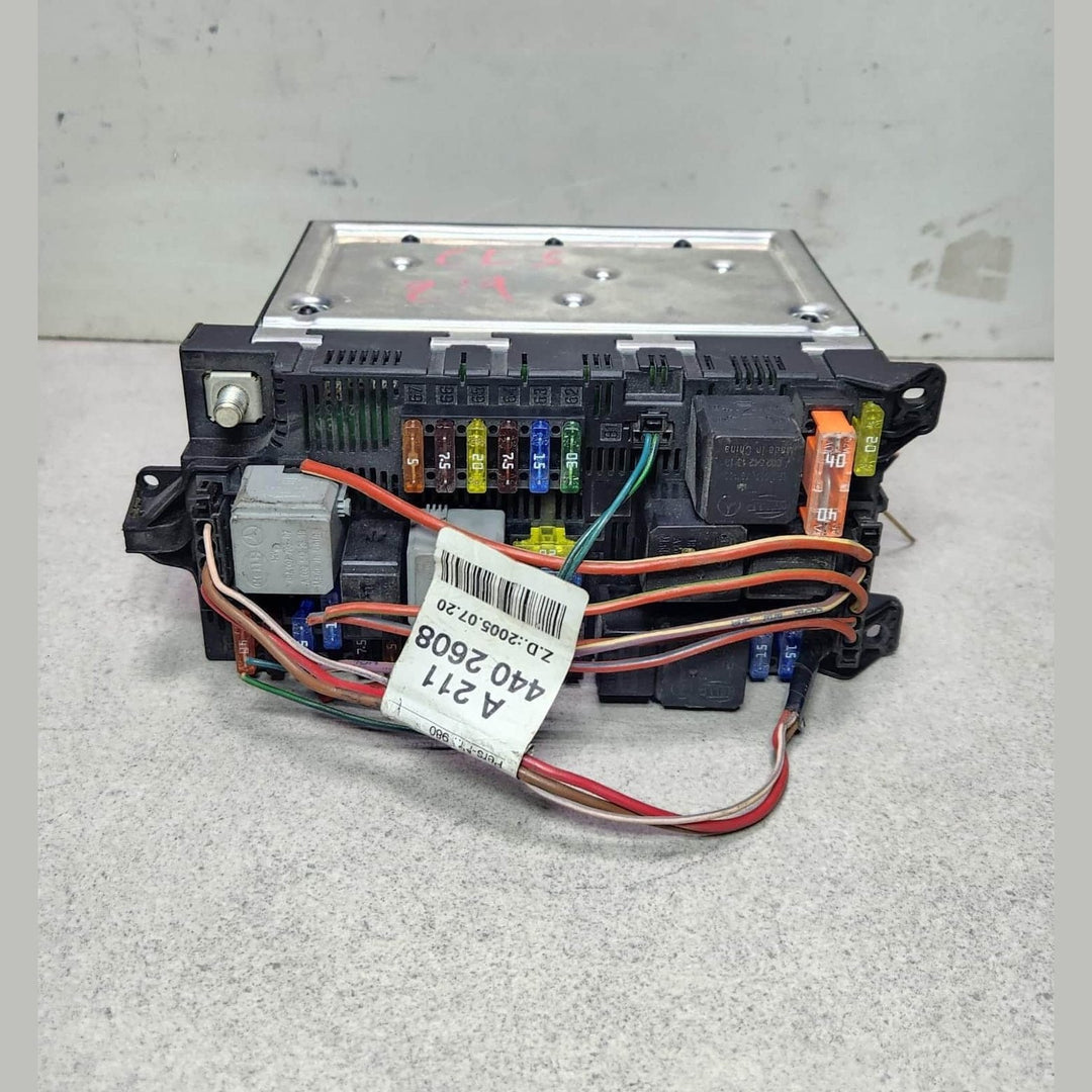 2006 Mercedes-Benz E350 Fuse And Relay Center 2115459101
