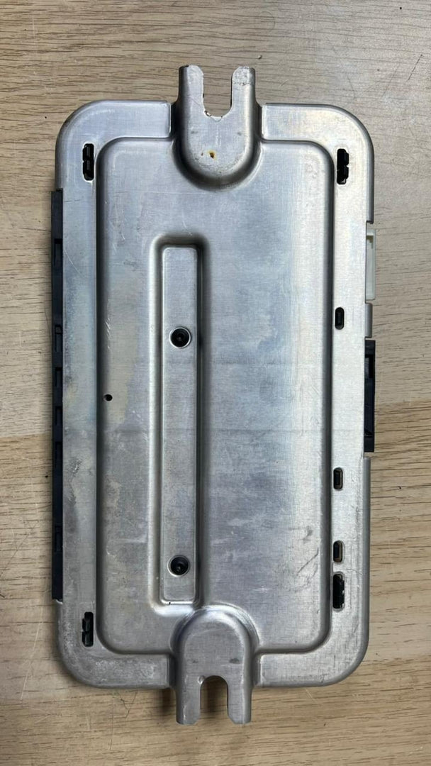 BMW 2012-2013 BMW 650i Footwell Module 9267427 F10 F02 F11 F06 FRM3