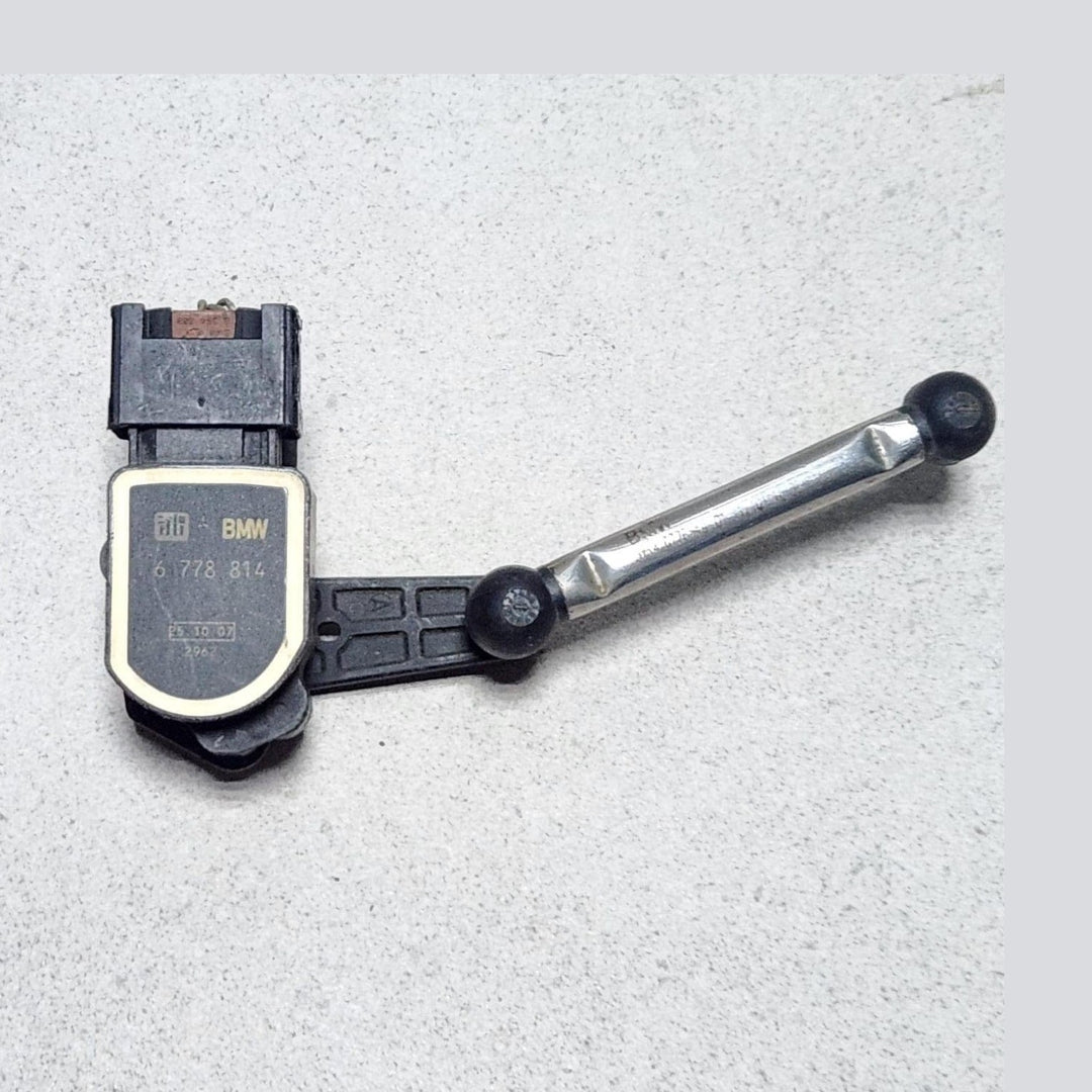 2007-2013 BMW X5 Headlight Level Sensor 6778814 X5 E70 and X6 E71 E72