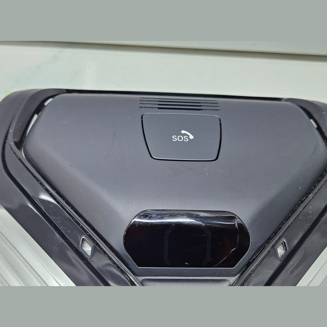 2017-2020 BMW 530i G30 G31 Overhead Console Dome Reading Light 6838169 OEM