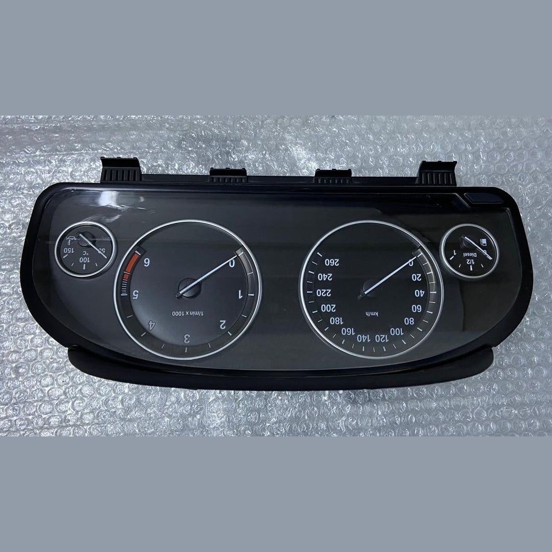 OEM BMW F10 2014 DIESEL SPEEDOMETER / INSTRUMENT PANEL CLUSTER 9348714