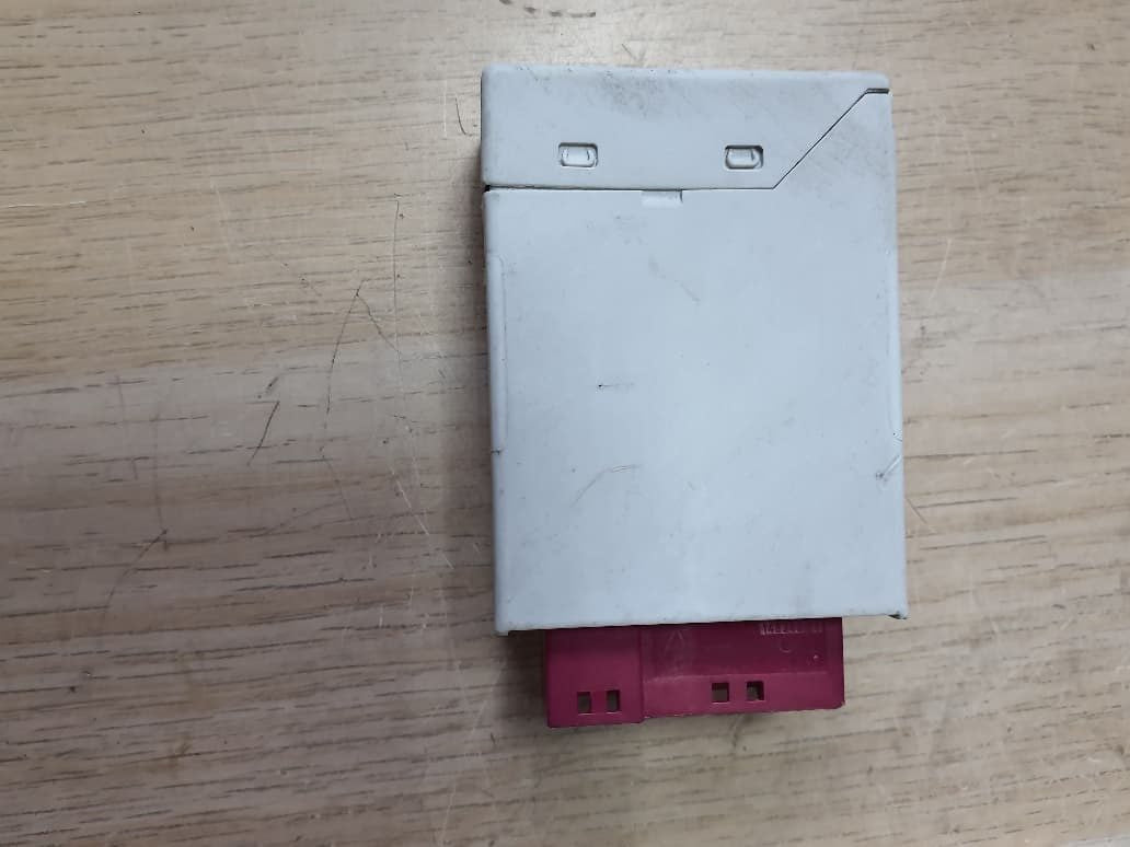 BMW Remote Backrest Release Control Module 7464634 F45 2 Series, F46, and F48 X1