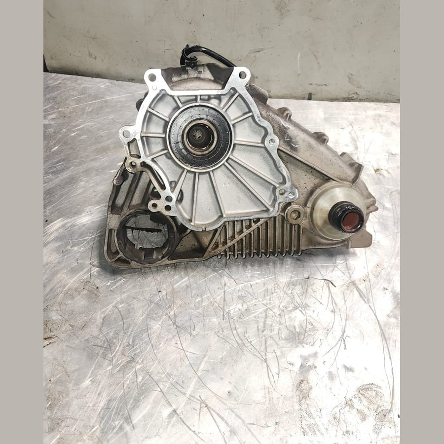 2007-2013 BMW X5 Transfer Case 7574777 X5 E70 ATC 700 USED 90K KM