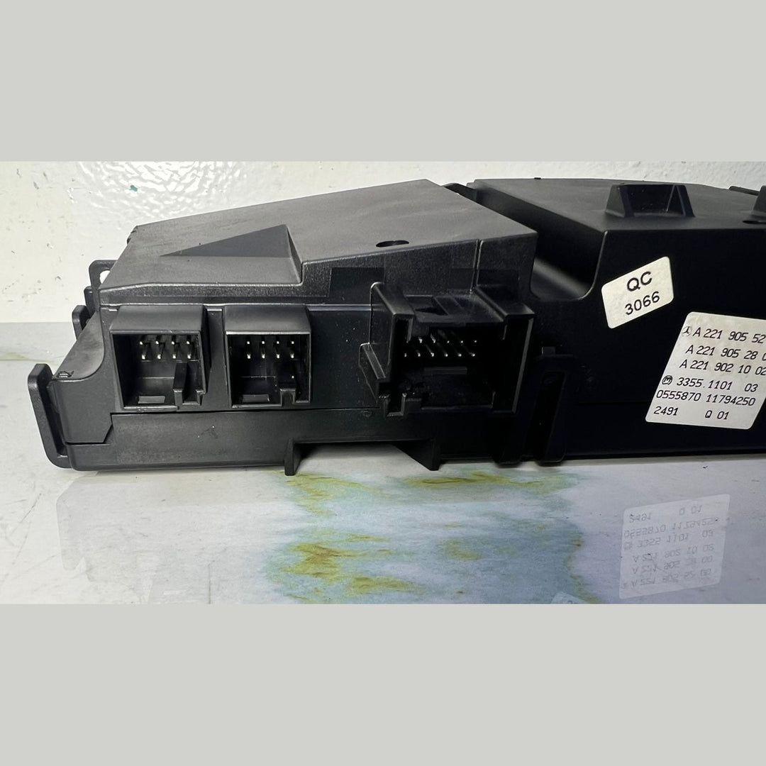 Mercedes Climate Control Panel A2219055200 W221 S-Class