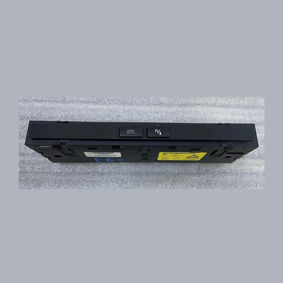OEM BMW 5 Series E60 E61 DTC Switch Button Module Panel Delphi 6952478