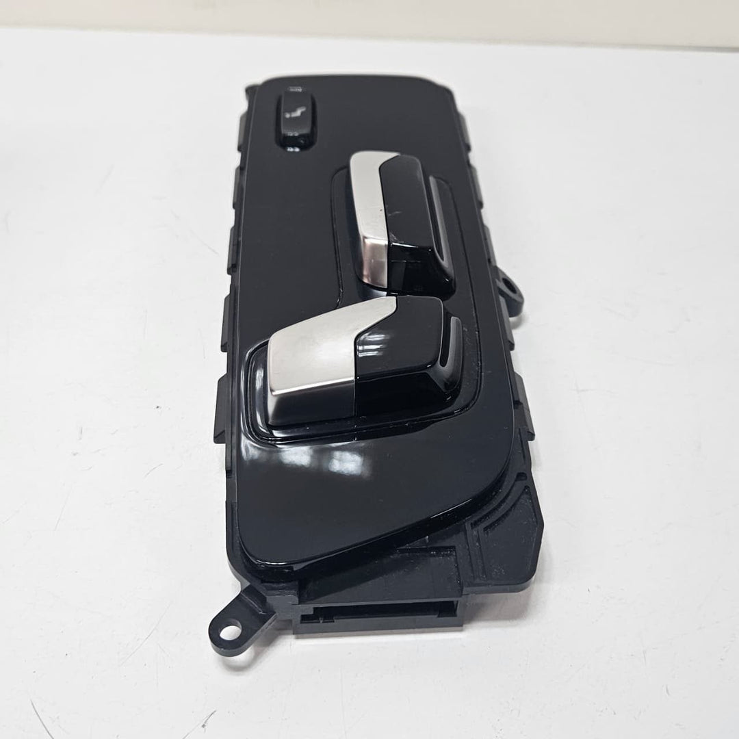 2019-2025 BMW X5 X7 G05 G07 Seat Control Switch 9861514 Rear Right