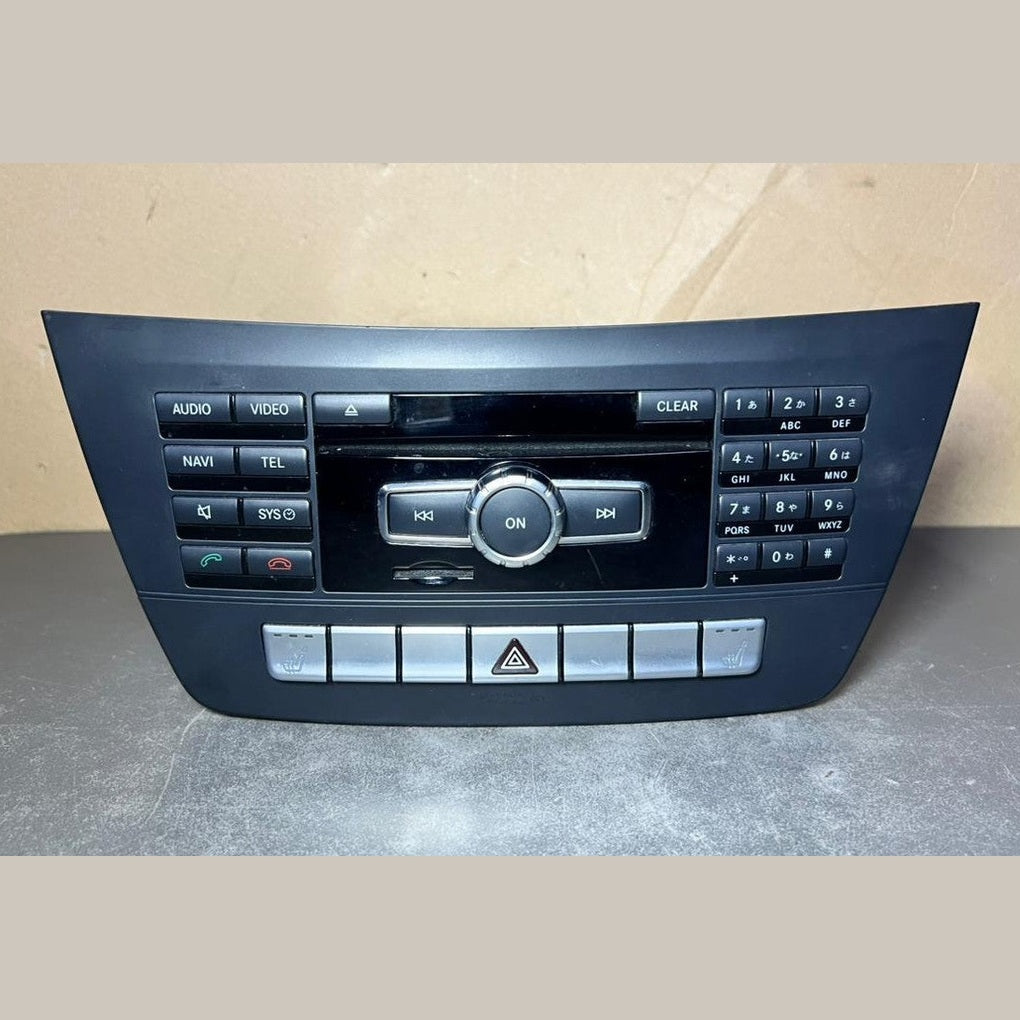 Mercedes W204 Navigation Command Radio Audio Head Unit CD Player A204 9006308