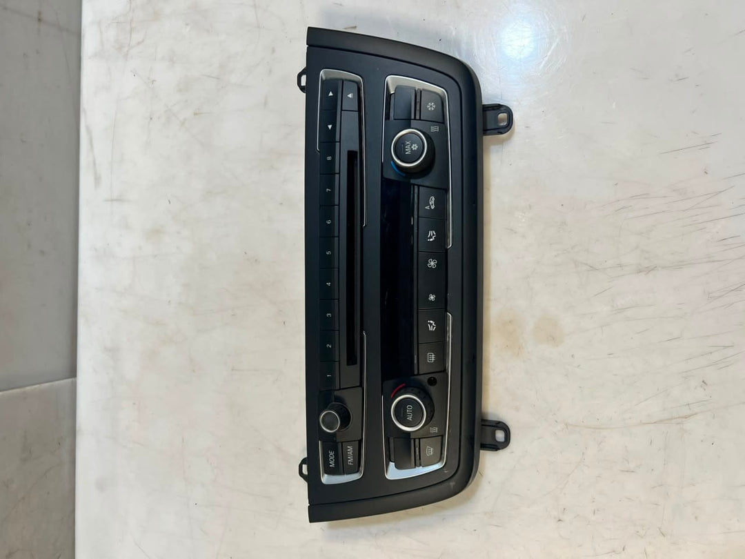 2012-2015 BMW 3' 4' F30, F31, F80 F32 F33 335i Climate Control Unit 9261103