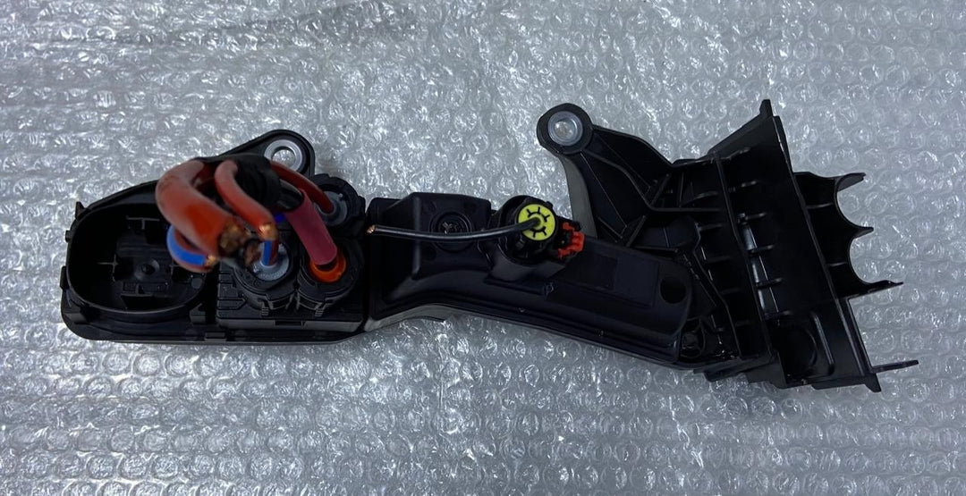 OEM BMW 3 SERIES G20 POWER DISTRIBUTION CONTROL MODULE ECU 6842524
